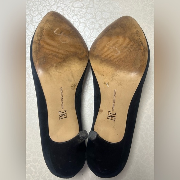 I•N•C International Concepts | ladies Zitah suede heel shoes. Size: 8.5 - Picture 14 of 16